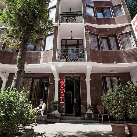 Hotel Dadiani Batumi Exterior foto