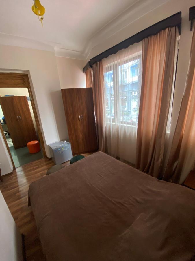 Hotel Dadiani Batumi Exterior foto