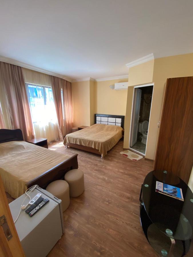 Hotel Dadiani Batumi Exterior foto